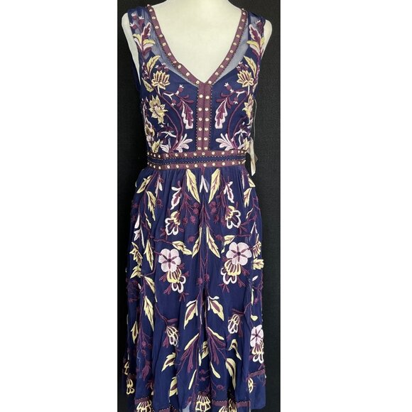 Moulinette Soeurs/Anthropologie Dresses & Skirts - Moulinette Soeurs/Anthropologie Embroidered Beaded Navy Size 4 Sleeveless Dress